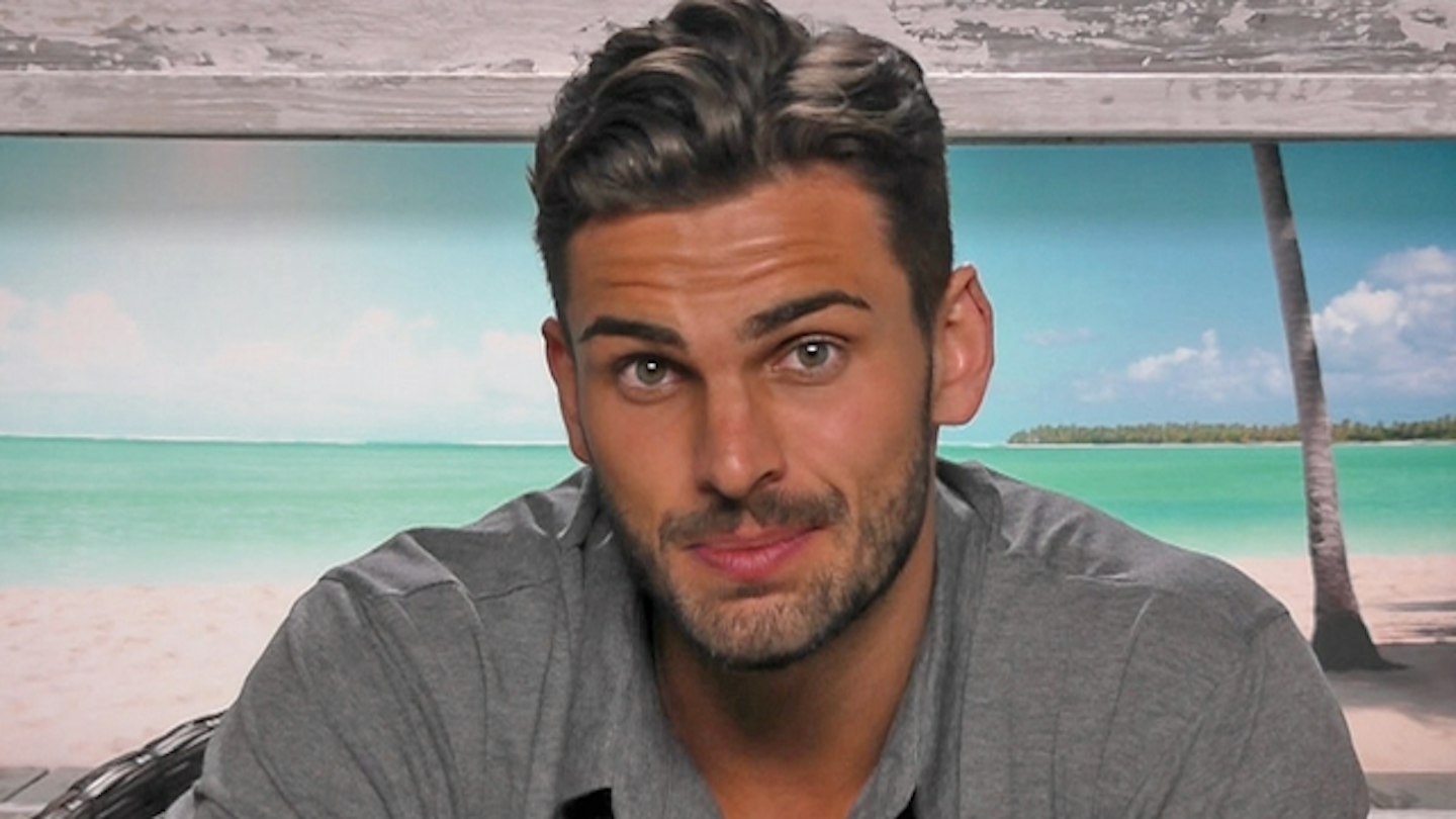 Love Island’s Adam Collard ‘begged 17-year-old to meet him at a hotel
